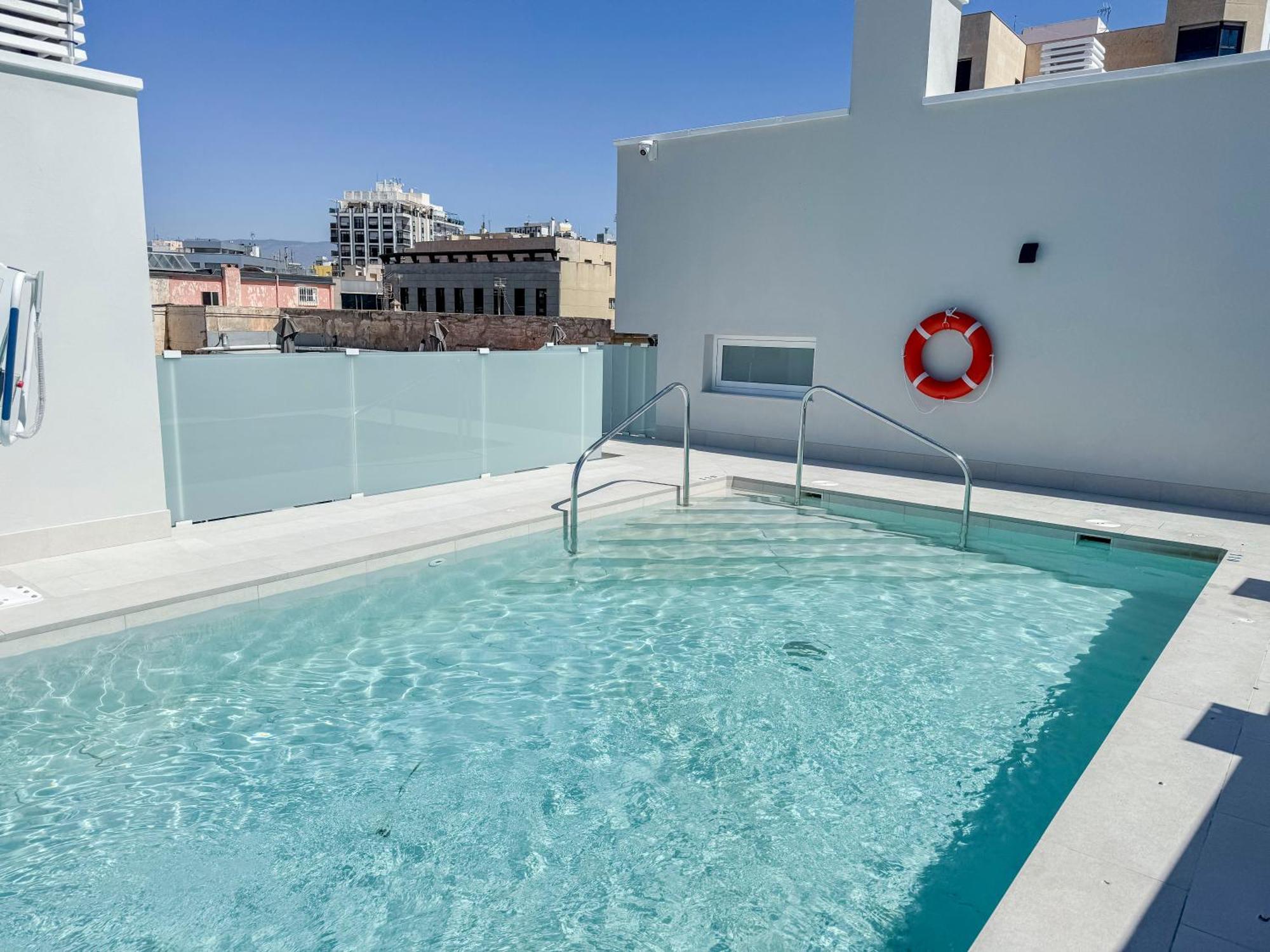 Torreluz Suites Almeria Exterior photo