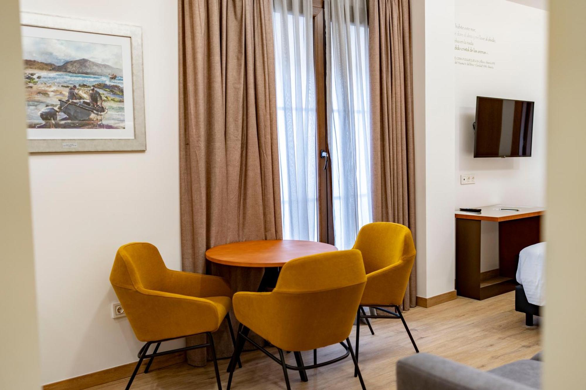 Torreluz Suites Almeria Exterior photo