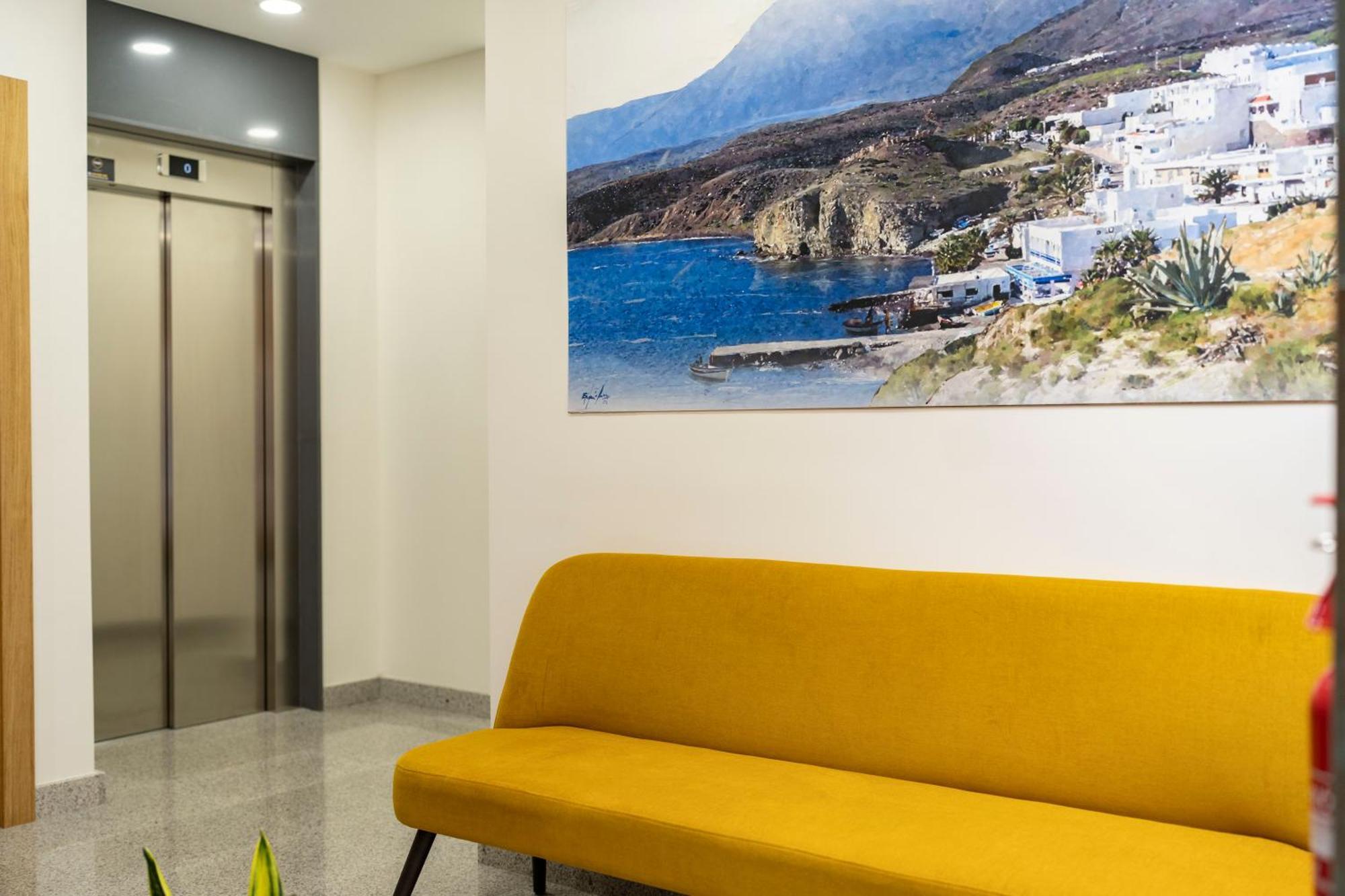 Torreluz Suites Almeria Exterior photo